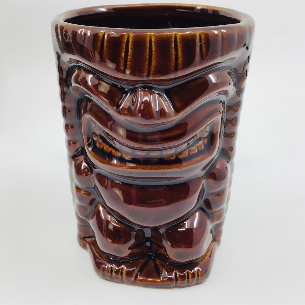 Brown Tiki mug with handle